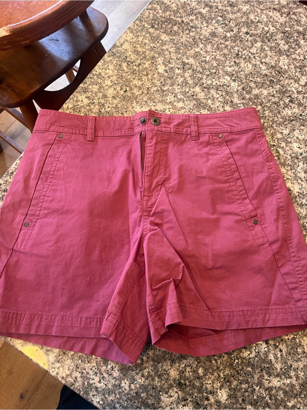 Eddie Bauer Casual Women's Magenta Chino Shorts Size 6